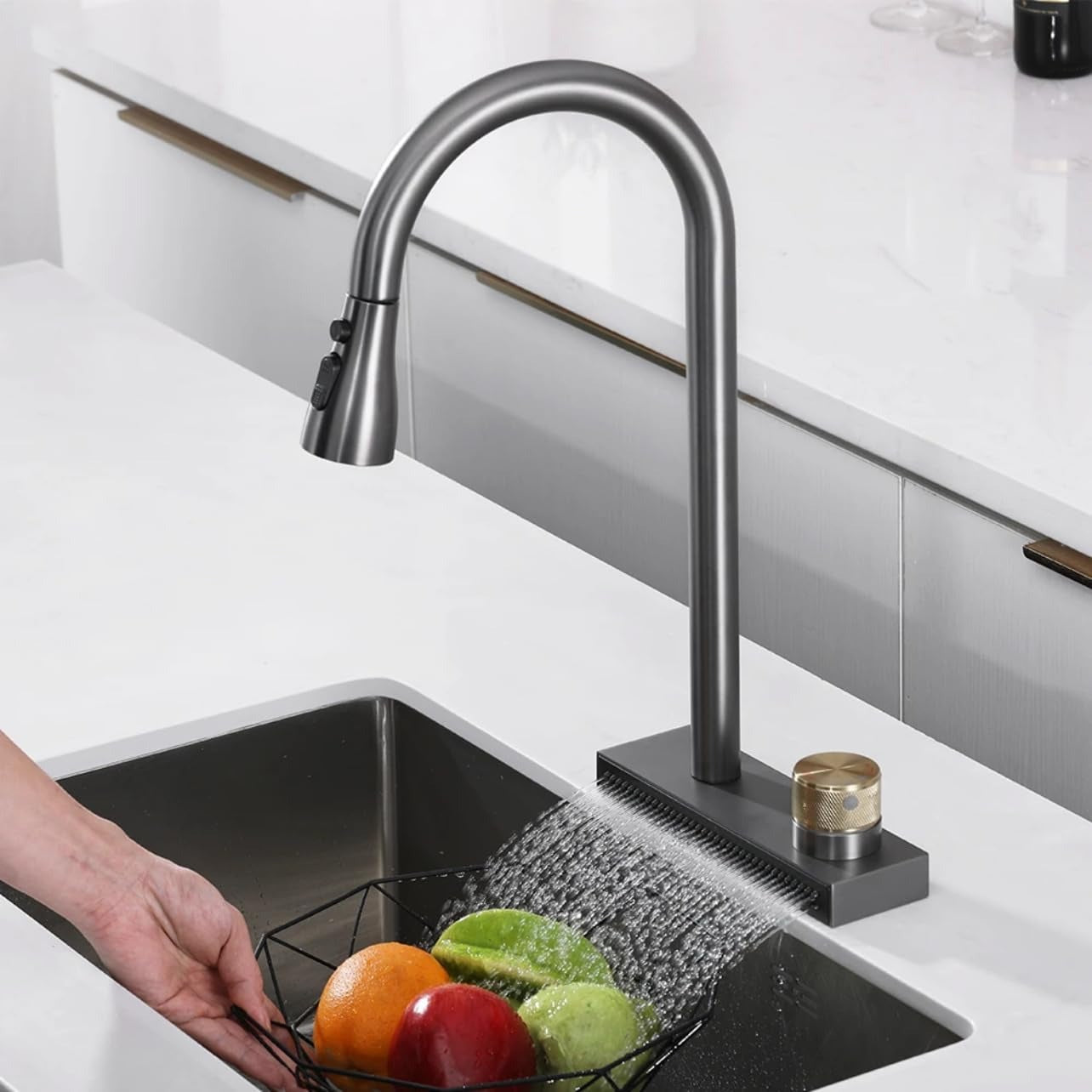 Robinet de Cuisine Gris Foncé avec Cascade de Pluie - ERYK