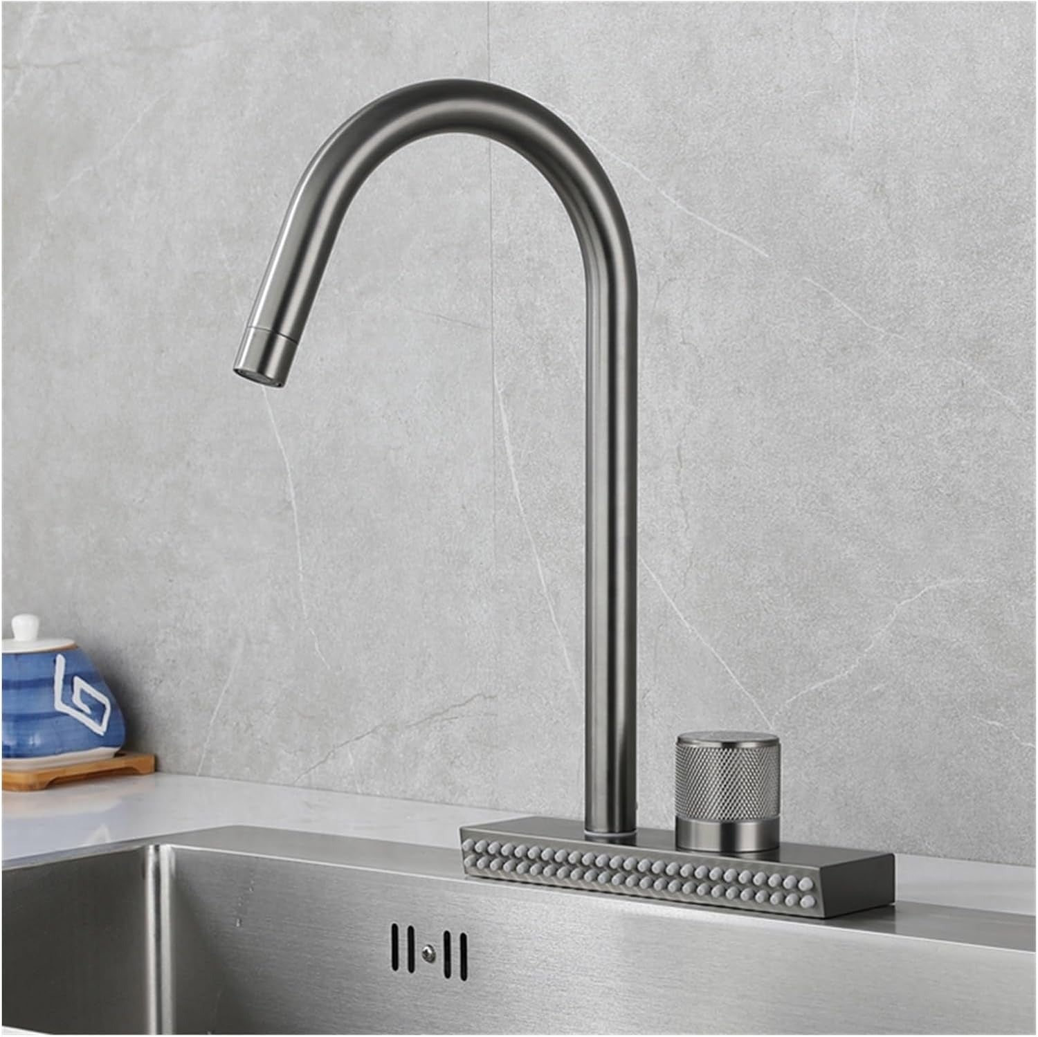 Mitigeur Gris Avec Cascade D'Eau - TOREN